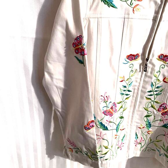 Quacker Factory Jacket Medium Whiter than pic Embroidered butterflies - Picture 5 of 9